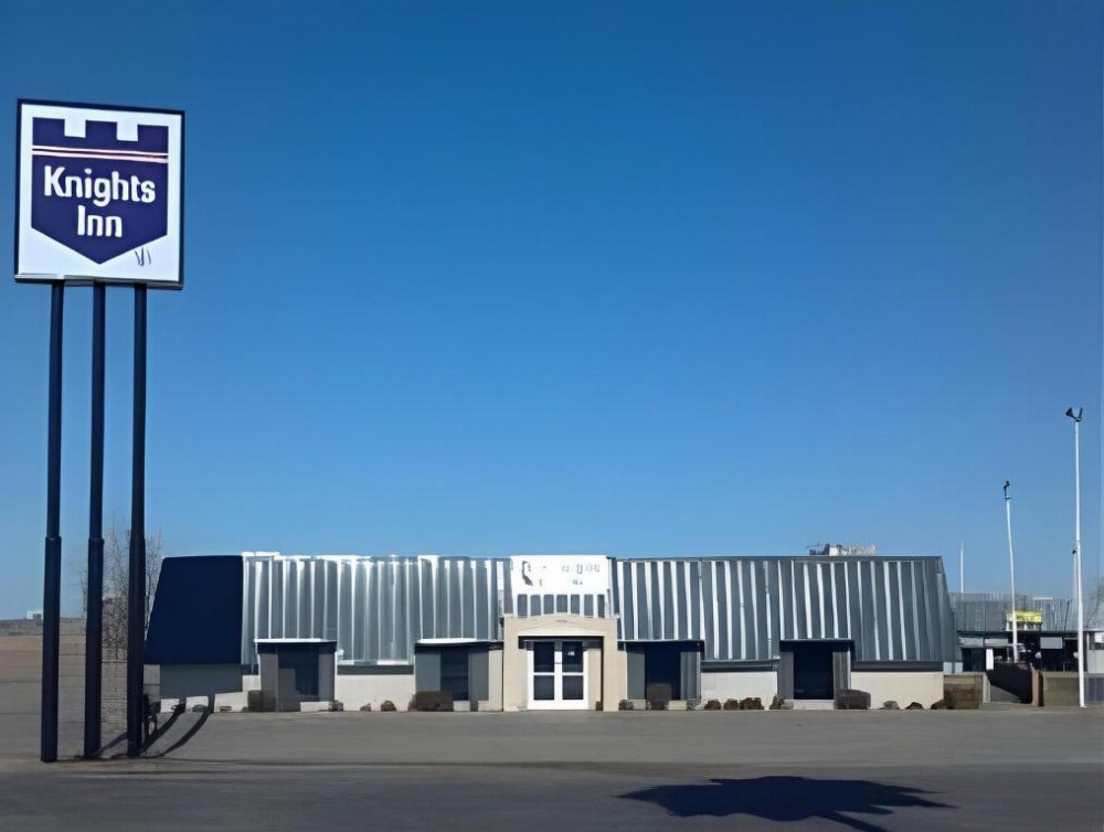 Days Inn by Wyndham Salina South Main image