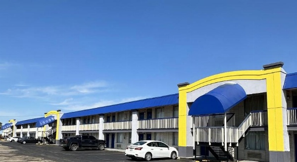 Days Inn by Wyndham Salina South image 15