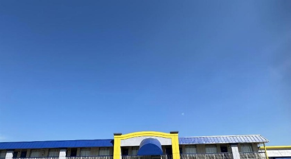 Days Inn by Wyndham Salina South image 22